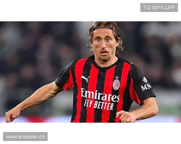 加盟皇马初期低谷到完成逆袭：莫德里奇的关键转折