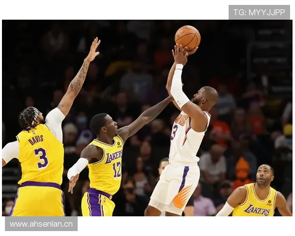 坎宁安挡拆为艾维造机会，较上季更高效