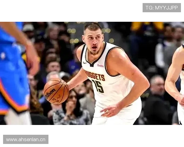 张伯伦背身单打与约基奇策应得分结构差异