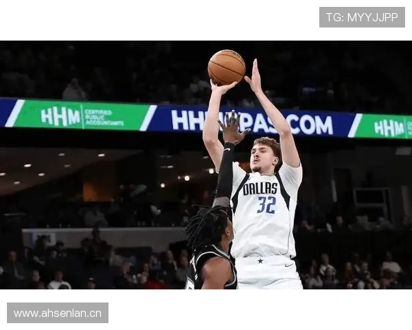 米德尔顿挡拆助攻提升三分效率显著 超越队内核心表现